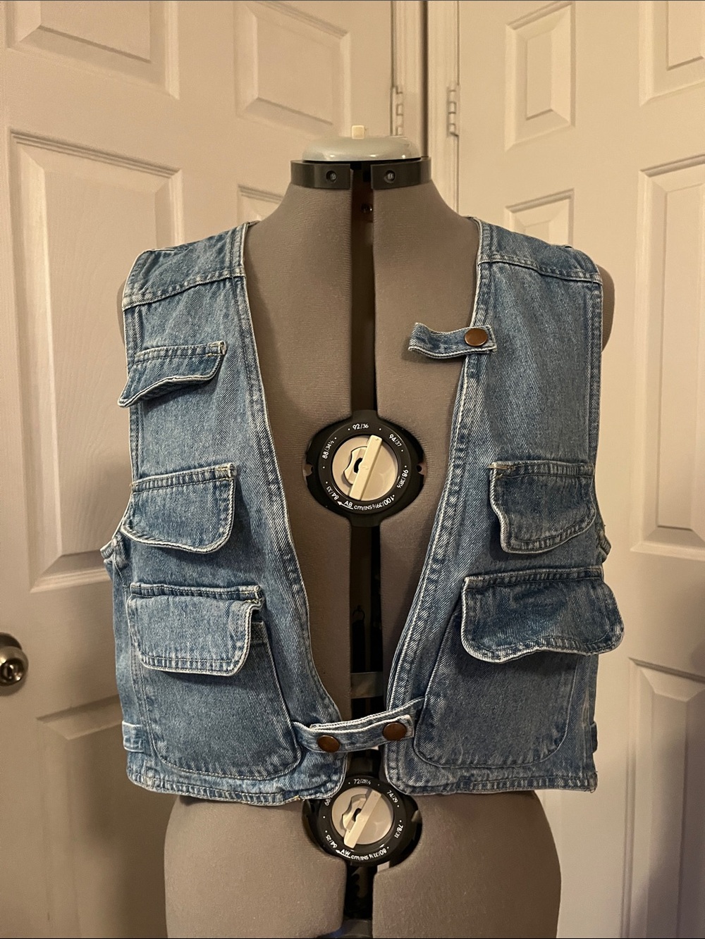 Grassroots Retro Denim Cargo Vest, Medium Wash, Size S